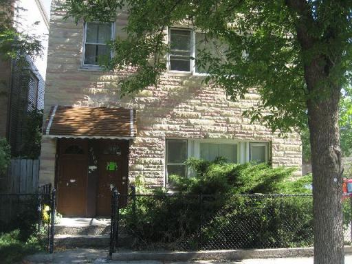 2100 W Superior St., Chicago, IL 60612