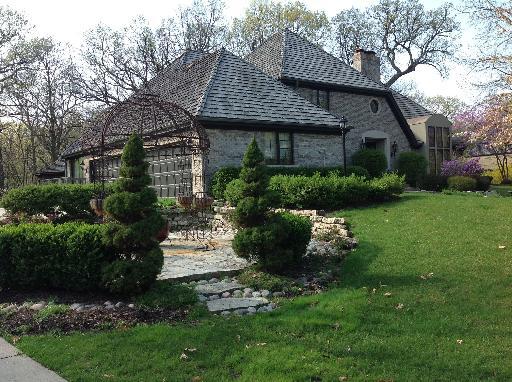 124 Oak Ridge Dr., Burr Ridge, IL 60527