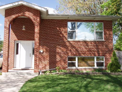 530 22nd. Ave., Bellwood, IL 60104