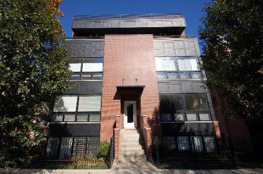 2864 W Lyndale St. #2W, Chicago, IL 60647