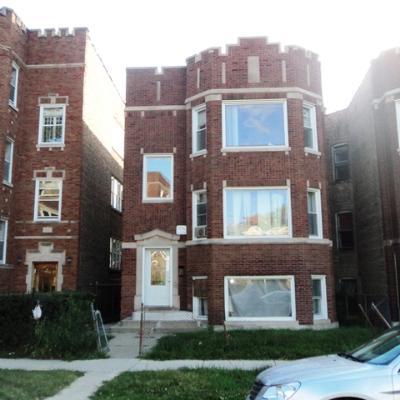 7955 S Essex Ave., Chicago, IL 60617
