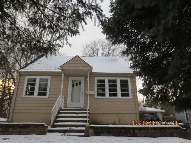 4404 Woodward Ave., Downers Grove, IL 60515