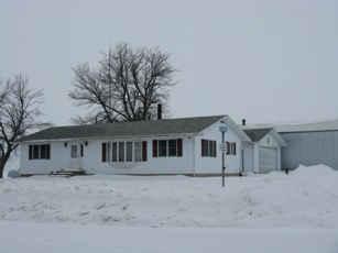 1914 E 2850 N Rd., Martinton, IL 60951