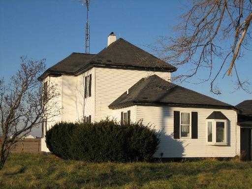2438 N State Route 49, Ashkum, IL 60911