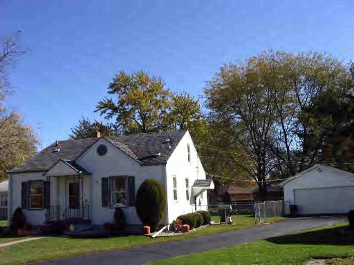 1331 NW Circle Dr., Kankakee, IL 60901