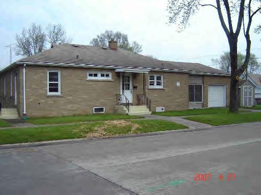 1381 W Hickory St., Kankakee, IL 60901