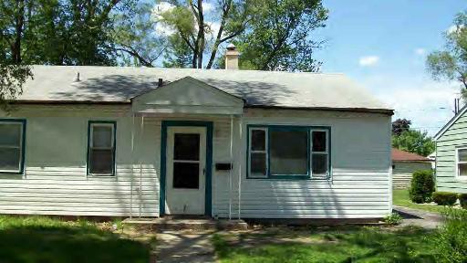 711 E Webster Cir., Kankakee, IL 60901