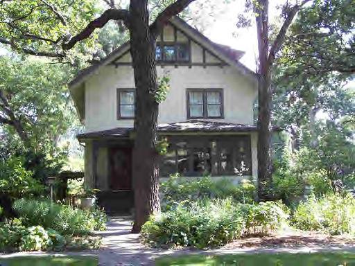 916 S Greenwood Ave., Kankakee, IL 60901