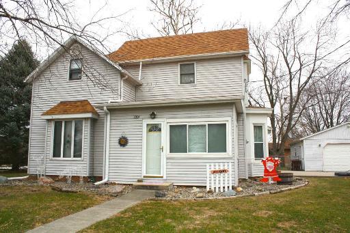 1024 N Melvin St., Gibson City, IL 60936