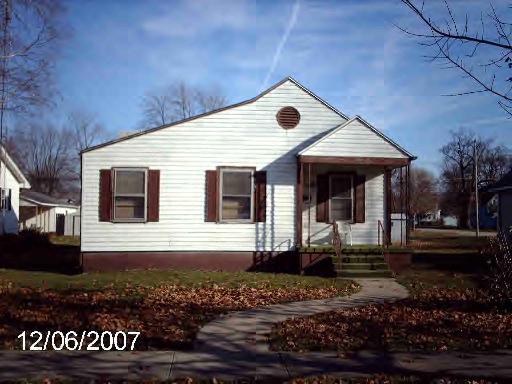 222 S State, Gibson City, IL 60936