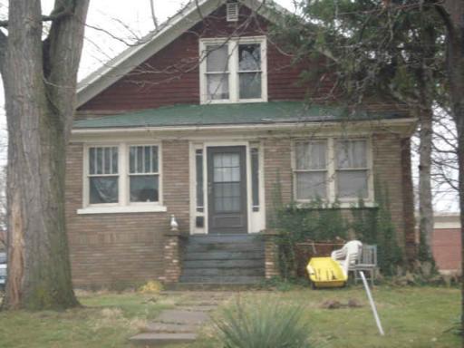 165 N Greenwood, Kankakee, IL 60901