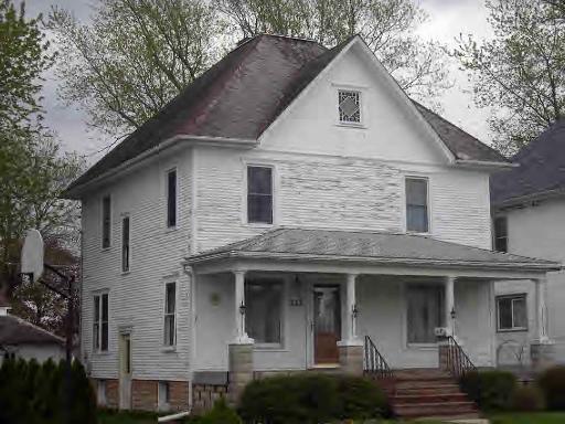 222 S Oak St., Herscher, IL 60941