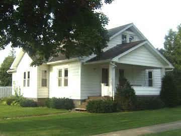305 E Cleveland, Cullom, IL 60929