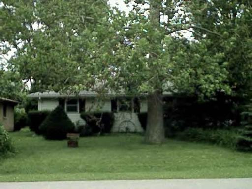17 Greenlawn Dr., Kankakee, IL 60901