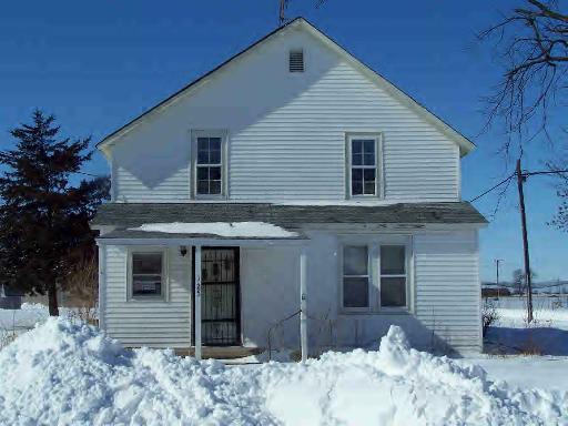 125 N 3 Rd., Martinton, IL 60951