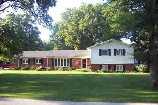 530 E 2nd St., Gilman, IL 60938