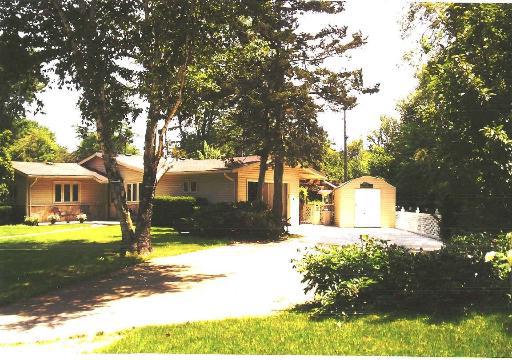 9 Adler Ct., Champaign, IL 61821