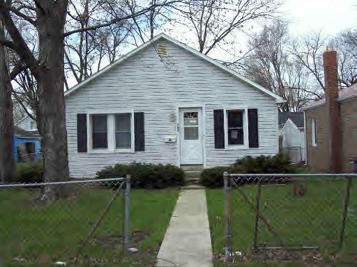 383 N Fairmont Ave., Kankakee, IL 60901