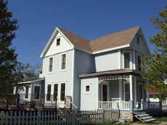 210 E Main, Ashkum, IL 60911