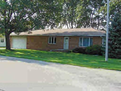 306 E Elm, Piper City, IL 60959
