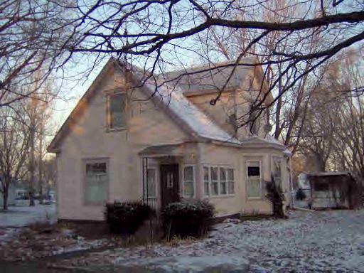 225 W Concord, Sheldon, IL 60966
