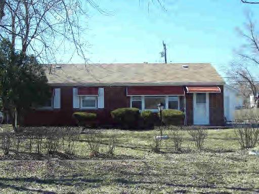 394 N Sunset, St. Anne, IL 60964