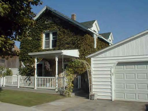 403 W Water St., Kankakee, IL 60901