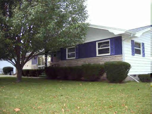 315 E Elm St., Piper City, IL 60959