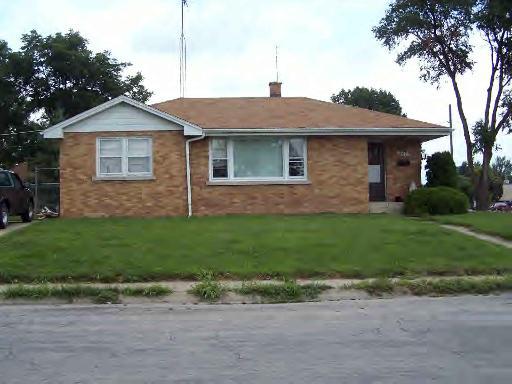 507 Beckman Dr., Kankakee, IL 60901