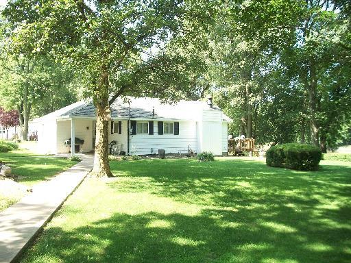 105 S Voss Grove Dr., Martinton, IL 60951