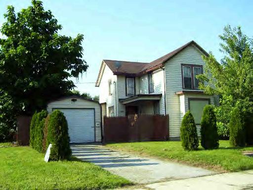 258 W Water St., Kankakee, IL 60901