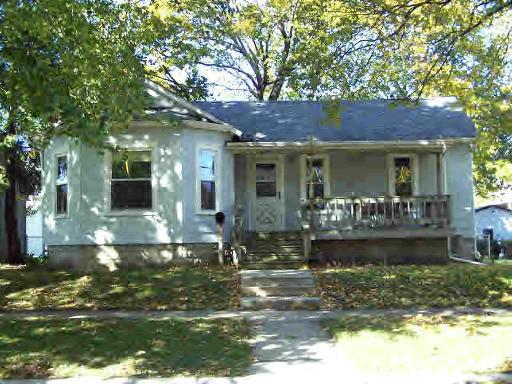 1245 S 3rd Ave., Kankakee, IL 60901