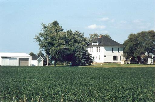 1588 N 1400 E Rd., Roberts, IL 60962