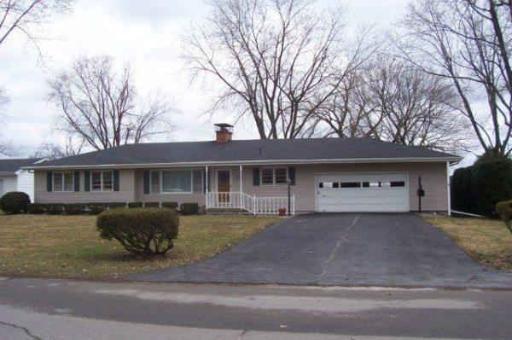 325 S Maple St., Piper City, IL 60959