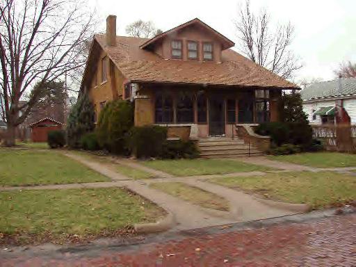 15 E Market, Piper City, IL 60959