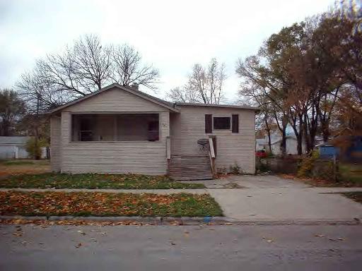 351 N Fairmont, Kankakee, IL 60901