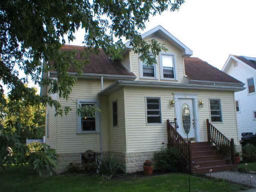 113 E Columbus, Sibley, IL 61773