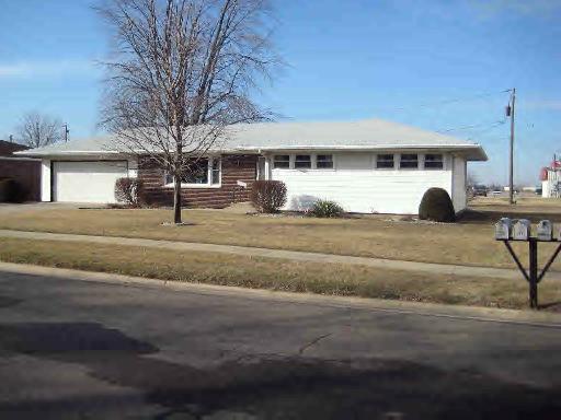 269 E 6th, Herscher, IL 60941