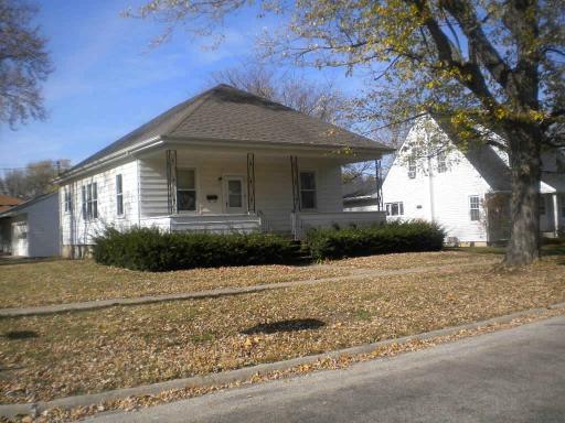 330 S Thomas, Gilman, IL 60938