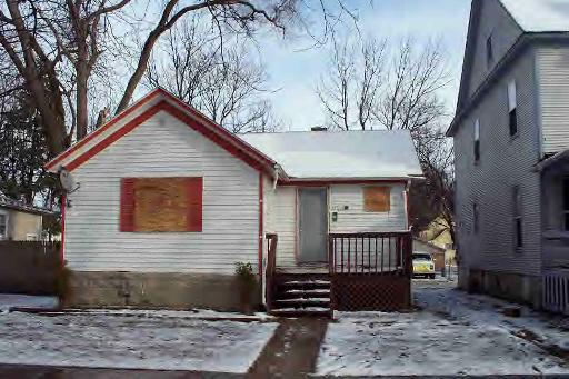 436 S Greenwood Ave., Kankakee, IL 60901