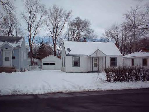 1694 E River St., Kankakee, IL 60901