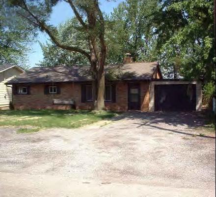 6429 E Flora St., Kankakee, IL 60901