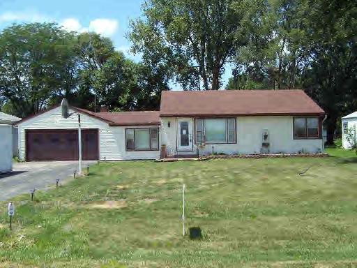 172 S 4000 West Rd., Kankakee, IL 60901