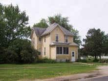 122 W Peoria, Piper City, IL 60959