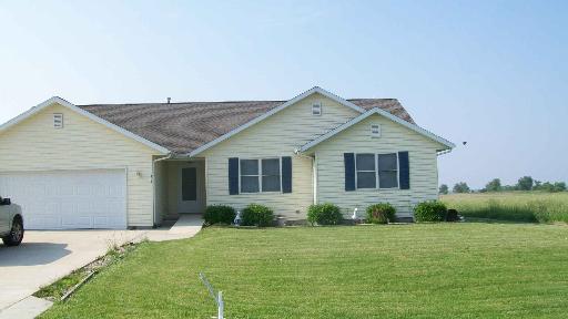 107 Horseshoe Dr., Martinton, IL 60951