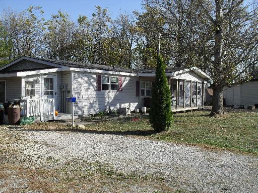 103 Arseneau, Beaverville, IL 60912