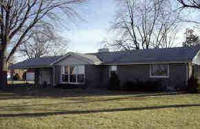 1006 E Pells St., Paxton, IL 60957