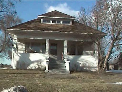 403 E 6th, Gilman, IL 60938