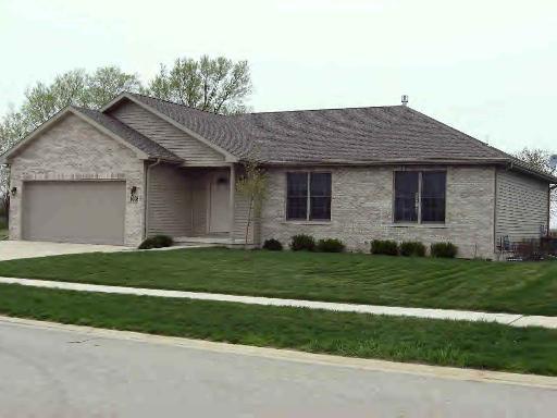 1008 Thomas, Momence, IL 60954