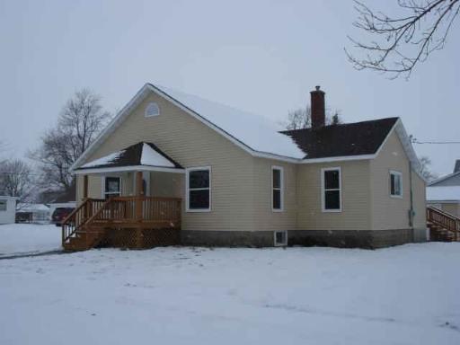 300 W Lincoln, Iroquois, IL 60945
